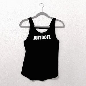 Nike black activewear tank top